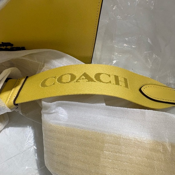 Coach Dylan bag with Logo Strap - Picture 13 of 13